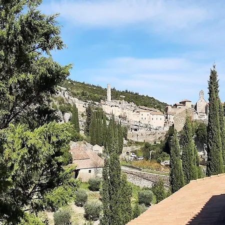 Holiday home With Garden Minerve