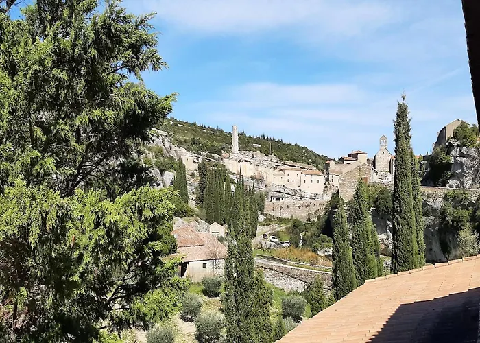 Сasa de vacaciones With Garden Minerve