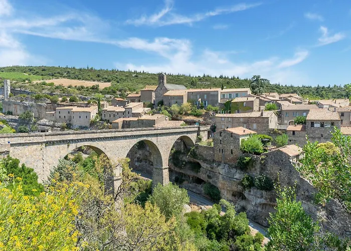 With Garden Minerve